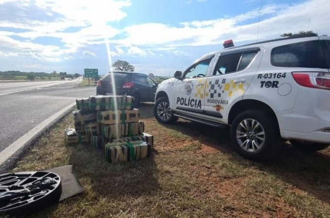 Grupo  preso com mais de 250 kg de maconha em rodovia de Borborema