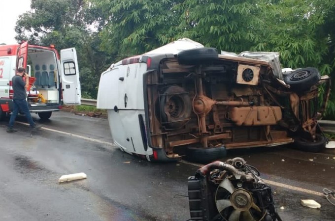 Acidente deixa quatro mortos em rodovia em Iacanga
