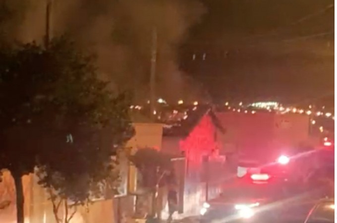 Incndio atingiu casa na Vila Maria