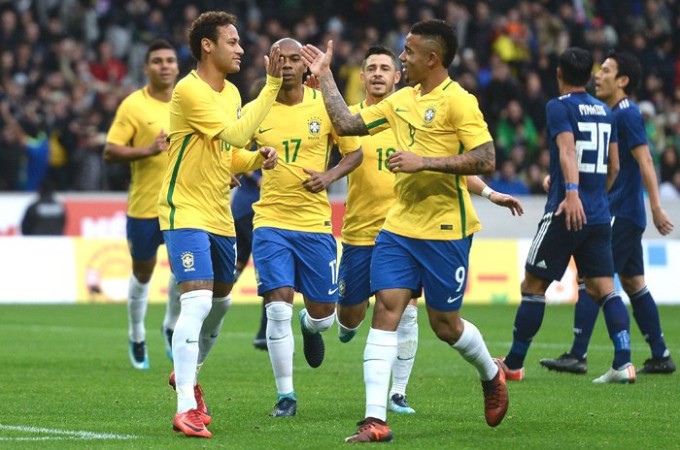 A um ms da estreia, Brasil mantm vice-liderana do ranking Fifa