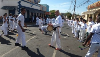 capoeira-atletas-participaram-de-desfile-em-boa-esperanca-do-sul