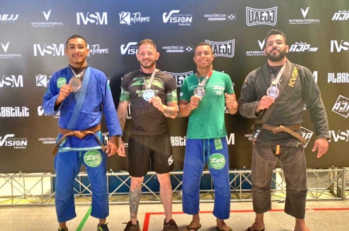 Jiu-jitsu: Atletas de Ibitinga conquistaram medalhas em Curitiba 