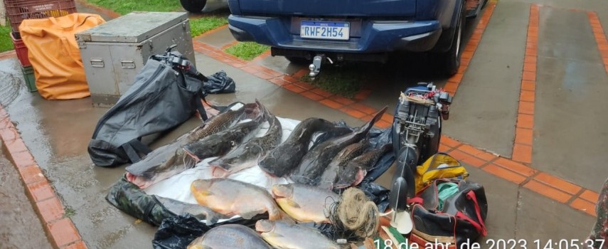 quatro-pescadores-de-ibitinga-sao-presos-com-88-kg-de-pescado-ilega