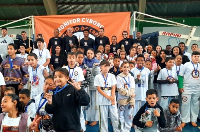 Copinha Regional de Capoeira reuniu 120 atletas no Nicolo