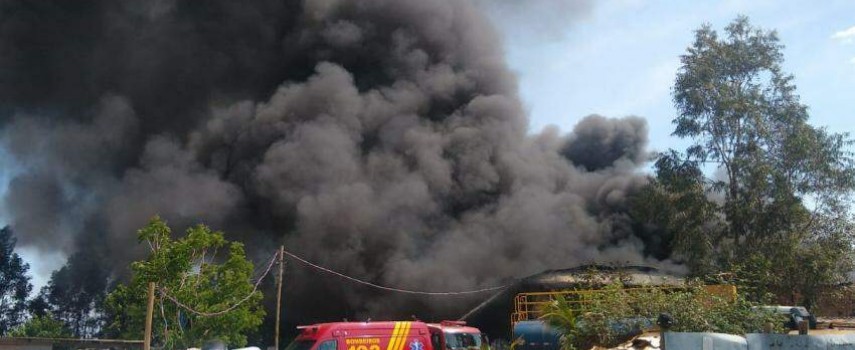 incendio-atinge-fabrica-de-enchimentos-em-ibitinga