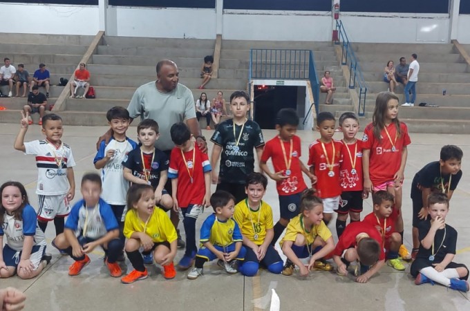 Campeonato da Escolinha de Futsal do Planalto revelou campees