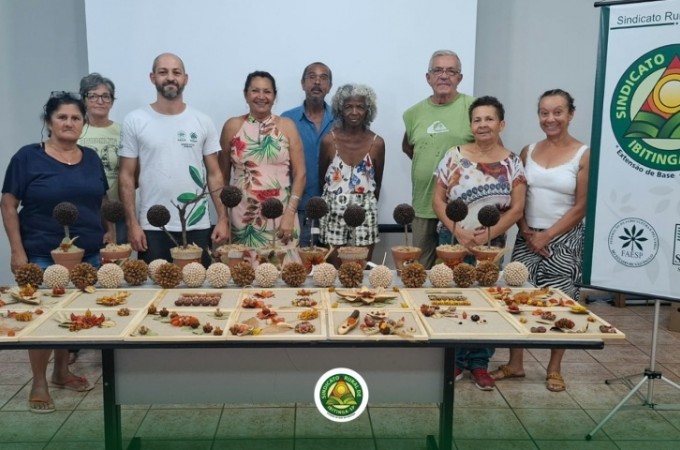 Materiais ficaram obras de arte no curso de Artesanato