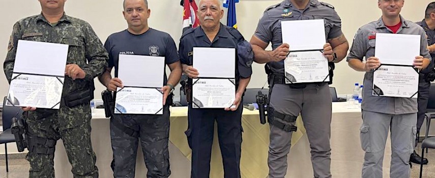 camara-de-vereadores-homenageia-profissionais-da-seguranca-publica