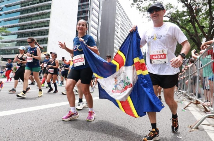 Atletas de Ibitinga na 100� Corrida de S�o Silvestre