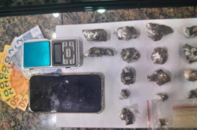 Pol�cia desmantelou tr�fico no Jd. Maria Luiza, em Ibitinga