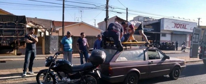 araraquara-idosa-de-62-anos-e-arremessada-para-cima-de-carro