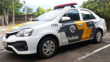 policia-rodoviaria-apreende-mais-de-200-passaros-silvestres