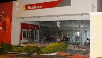 bocaina-moradores-relatam-medo-durante-explosao-de-agencia-bancaria