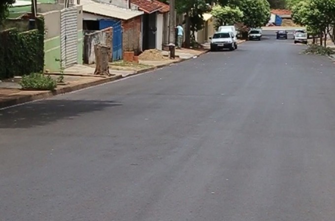 Prefeitura anuncia R$2,6 milhes em asfalto aplicado em 25 bairros