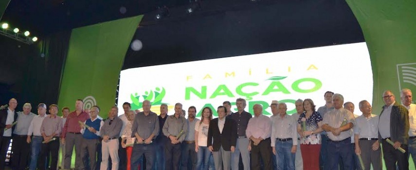 sindicato-rural-recebe-certificado-no-1o-encontro-familia-nacao-agro
