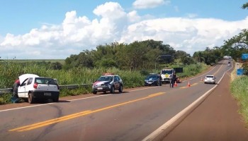 ibitinga-batida-de-carro-contra-protecao-deixa-feridos-na-sp-331