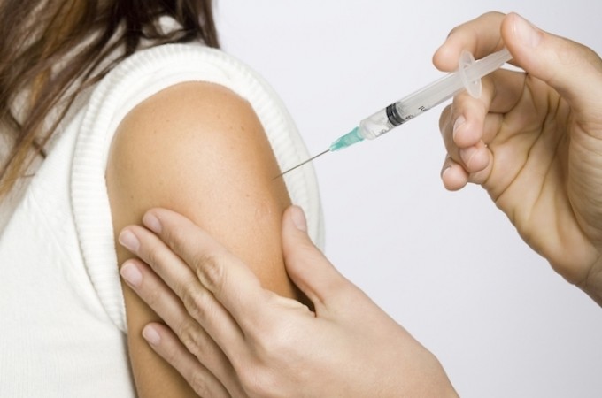 COVID-19: Pessoas com mais de 33 anos podem receber a vacina