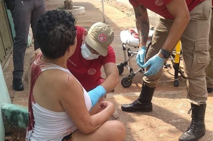 Mulher foi esfaqueada no Jd. Felicidade