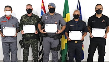 profissionais-da-area-de-seguranca-receberam-homenagem