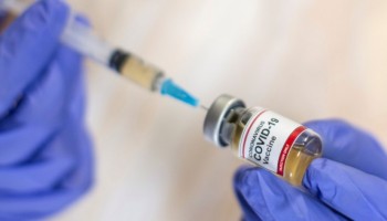 plantao-de-vacinas-contra-a-gripe-e-covid-19-sera-domingo-03