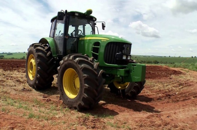 Tratores: Sindicato Rural informa sobre obrigatoriedade do registro