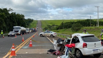 acidente-entre-carro-e-caminhao-em-sao-carlos-mata-4-pessoas