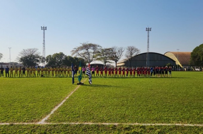 Campeonato Amador: Columa e Bet Star marcaram o incio do campeonato