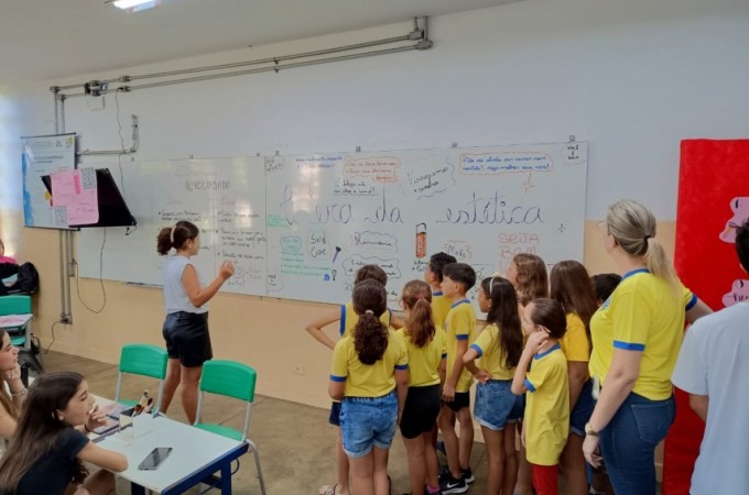 Escola Lucy realizou exposio de trabalhos eletivos