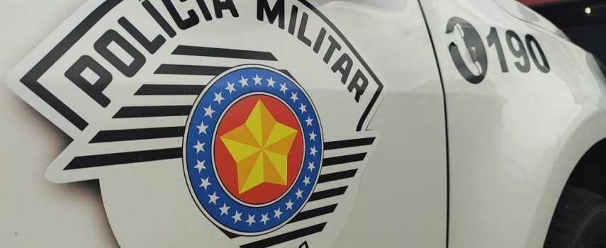 carro-e-apreendido-apos-mulher-fugir-de-blitz-policial