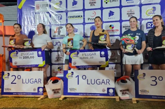 Beach Tennis: Atletas de Ibitinga conquistaram trof�u em Bauru