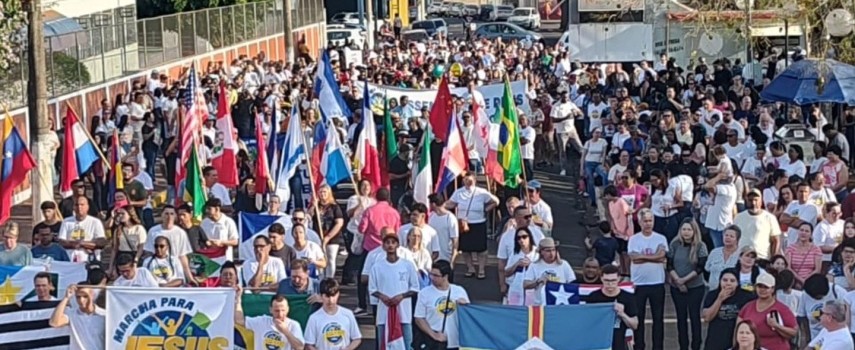 marcha-para-jesus-terminou-com-show-na-praca-jorge-tibirica