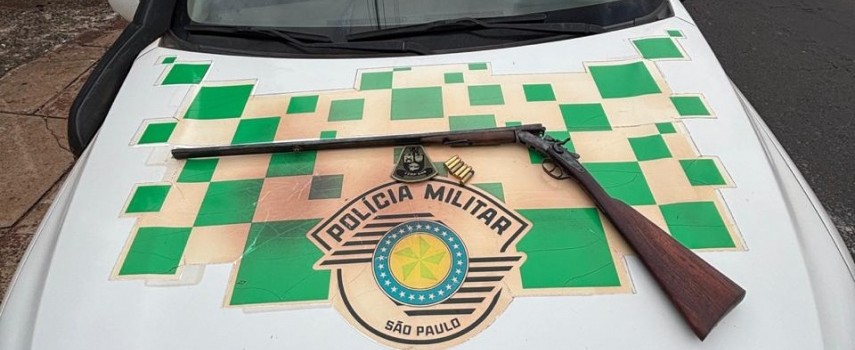 ibitinga-pm-ambiental-prendeu-3-homens-com-armas-em-area-rural