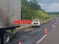 Carreta de Ibitinga pega fogo na rodovia em Franca