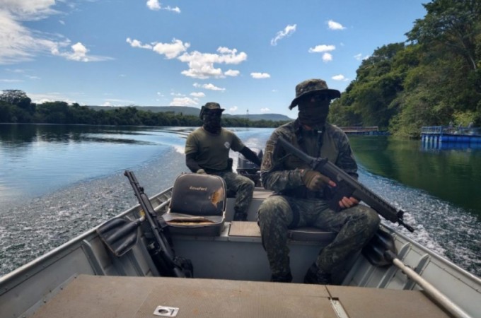 Combate � pesca ilegal: pol�cia aplica R$ 5 mil em multas