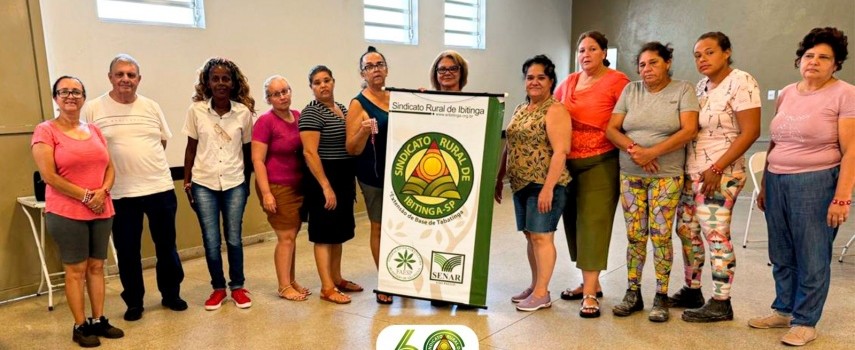 curso-de-artesanato-com-sementes-e-concluido-em-iacanga