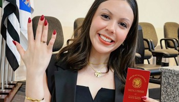 advogada-ibitinguense-recebeu-carteirinha-da-oab-em-ribeirao-preto