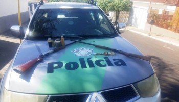 policia-ambiental-localiza-armas-e-municoes-em-arealva