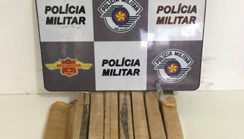 policia-rodoviaria-de-itapolis--apreendeu-6-kg-de-maconha-em-onibus