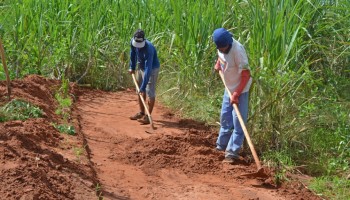 diretoria-do-sindicato-rural-visita-obras-de-esgotos-pluviais