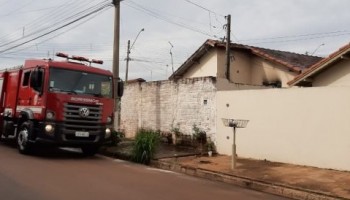 incendio-bombeiros-foram-acionados-no-jd.-angelo-de-rosa