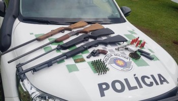 policia-ambiental-apreende-armas-em-arealva