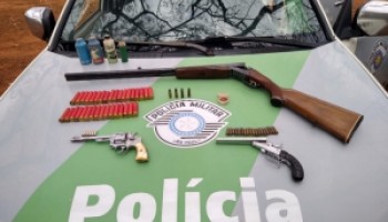 policia-ambiental-apreende-armas-e-municoes-em-bariri