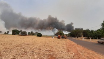 area-rural-em-tabatinga-e-atingida-por-incendio